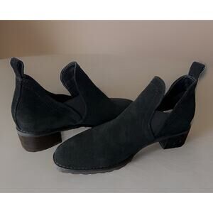 Blondo Sandra Womens 9M Black Suede Waterproof Cutout Chelsea Ankle Boots Lugged